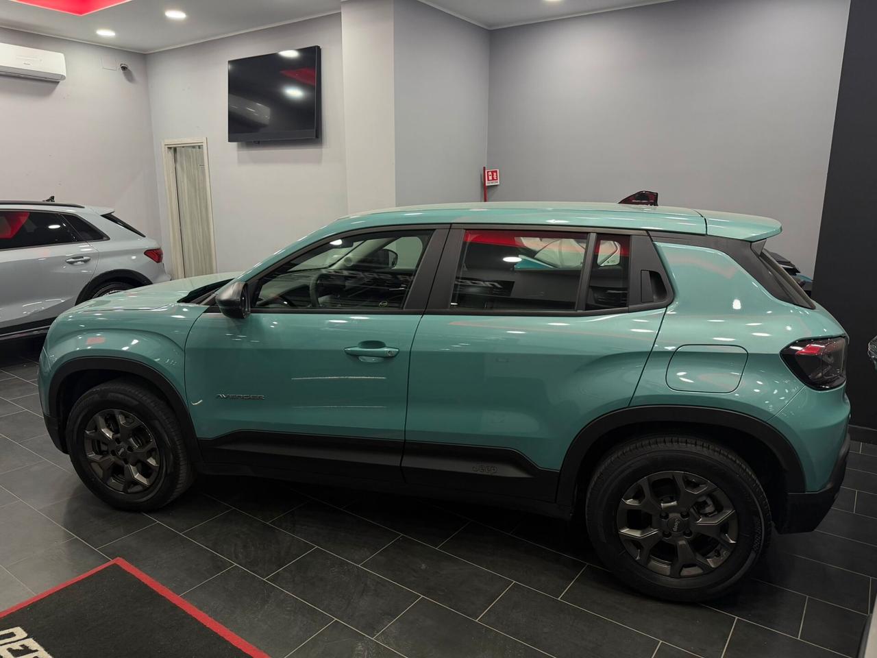 Jeep Avenger 1.2 Turbo 100 CV MHEV Summit