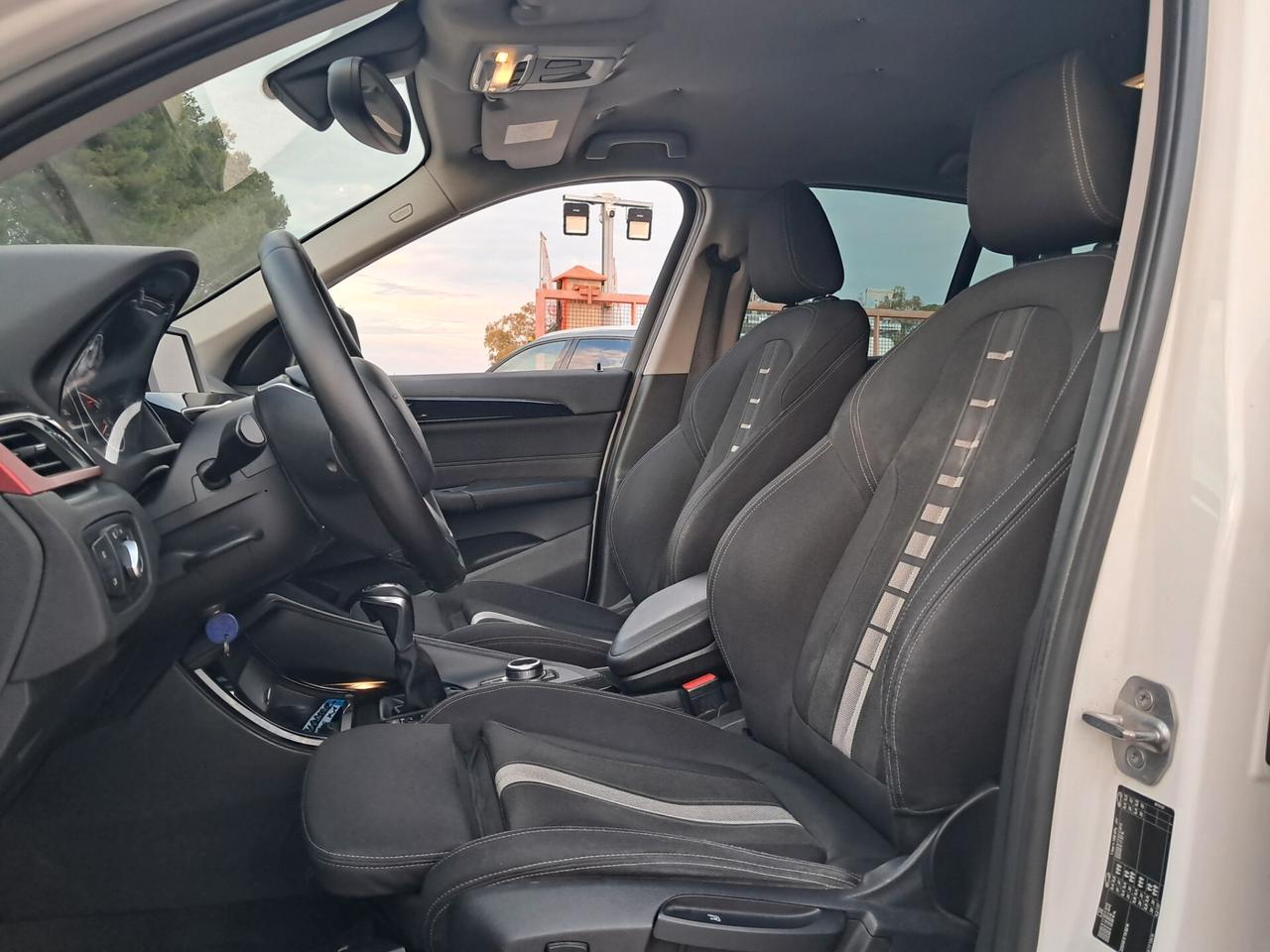 Bmw X1-18d- Sport *NAVY*LED*CRUISE