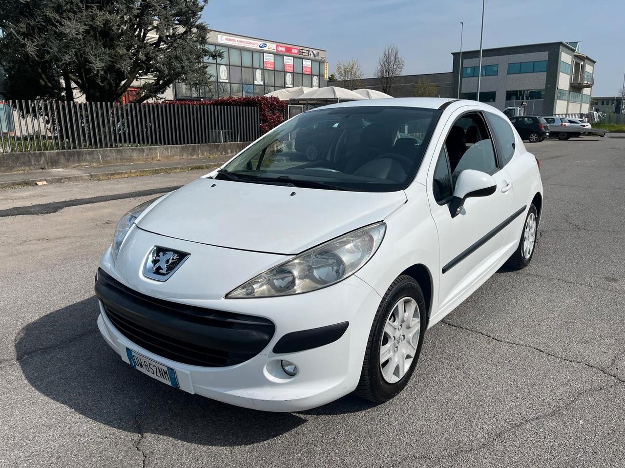 Peugeot 207 1.4 8V 75CV 3p. Energie Sport ECO GPL