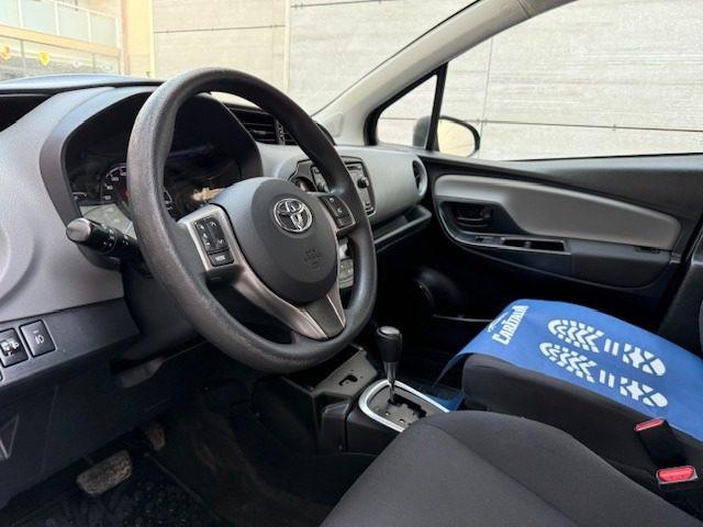 TOYOTA Yaris 1.5 Hybrid 5 porte Cool