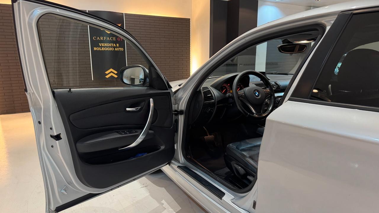 Bmw serie 1 120d 5P - 2010