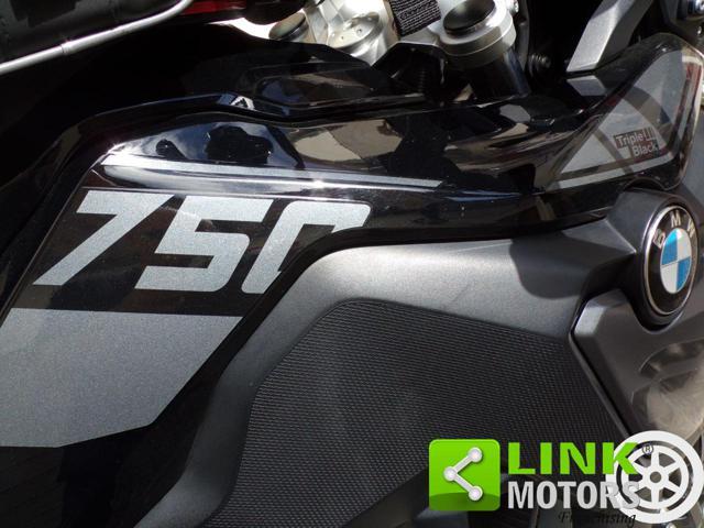 BMW F 750 GS Triple Black