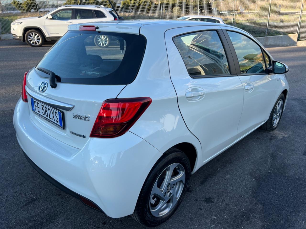 Toyota Yaris 1.5 Hybrid Automatica 5 porte Active 2016