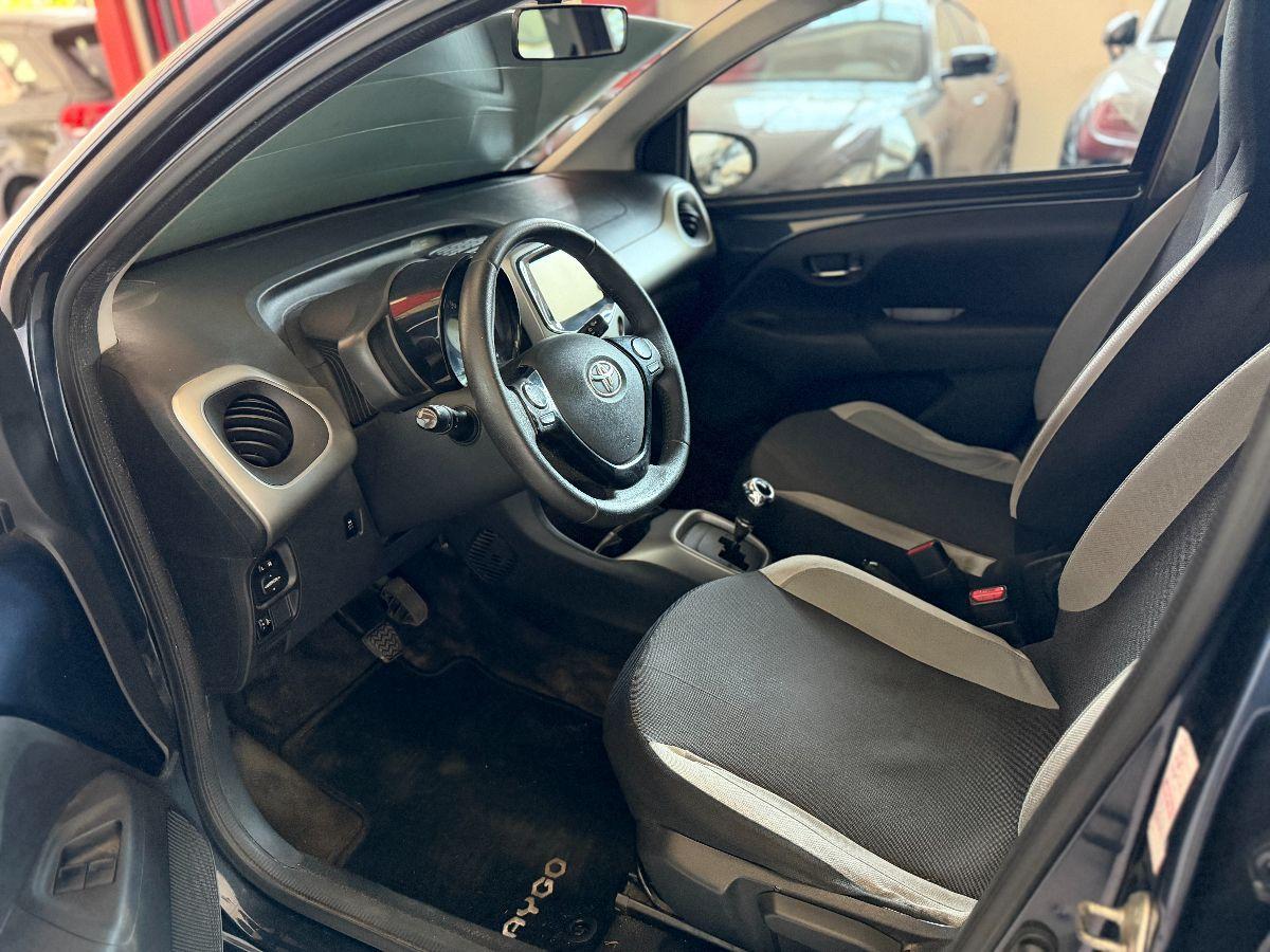TOYOTA - Aygo - 1.0 VVT-i 69 CV 5p. x-play TSS MMT