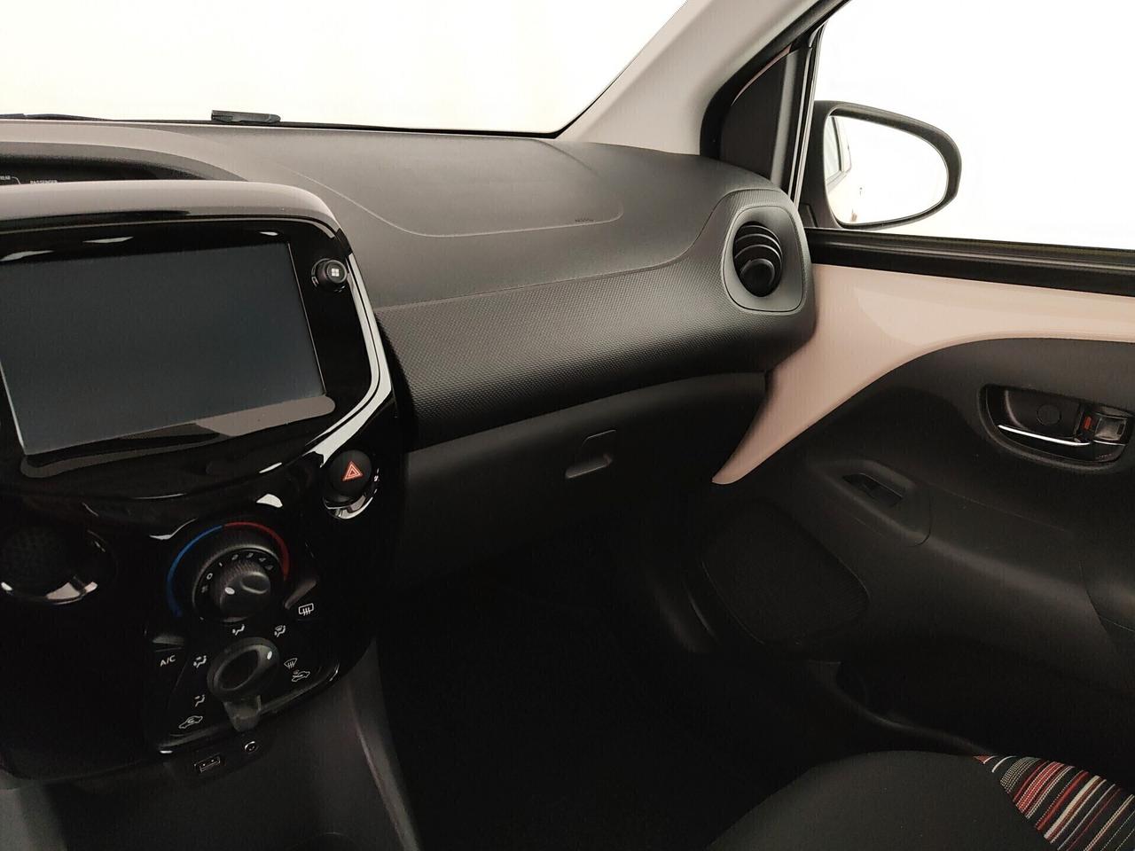 Citroen C1 VTi 72 S&S 5 porte Shine