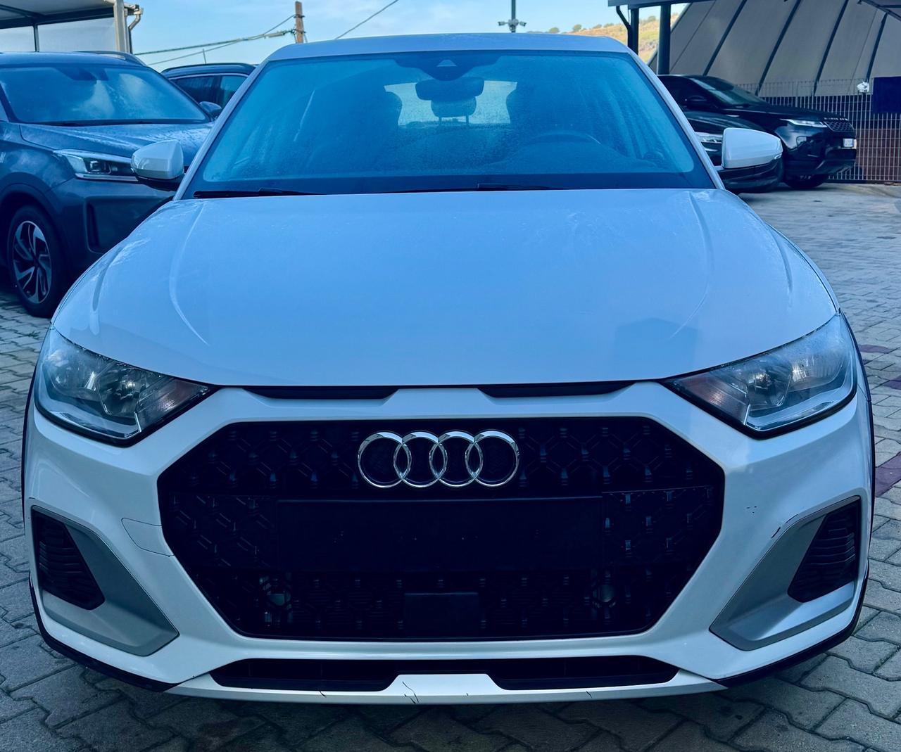 Audi A1 allstreet 30 TFSI S tronic Identity Contrast