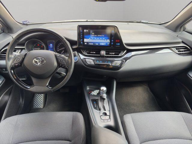 TOYOTA C-HR 1.8 Hybrid E-CVT Business 2WD