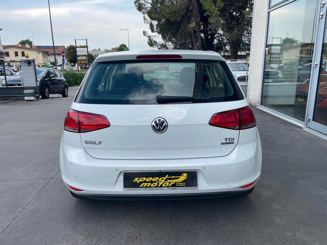 Volkswagen Golf 1.6 TDI 5p. Trendline BlueMotion Technology