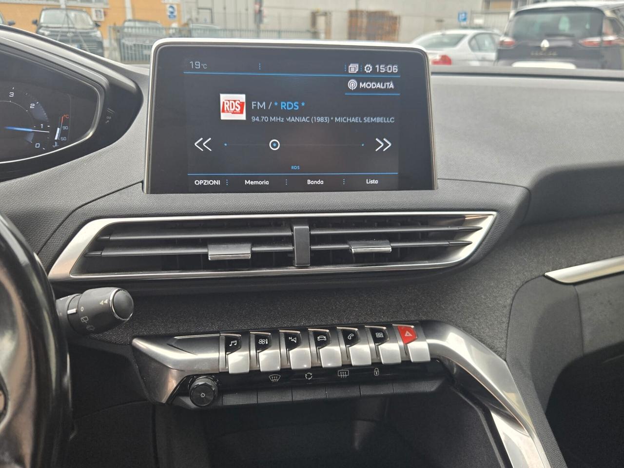 Peugeot 5008 BlueHDi 120 S&S Business