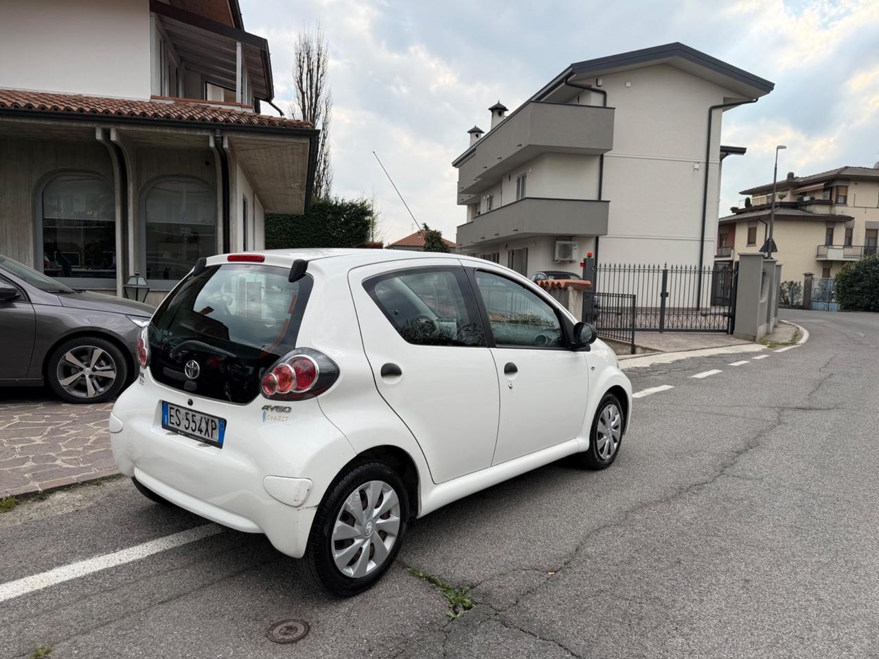 Toyota Aygo 1.0 12V VVT-i 5 porte Lounge Connect