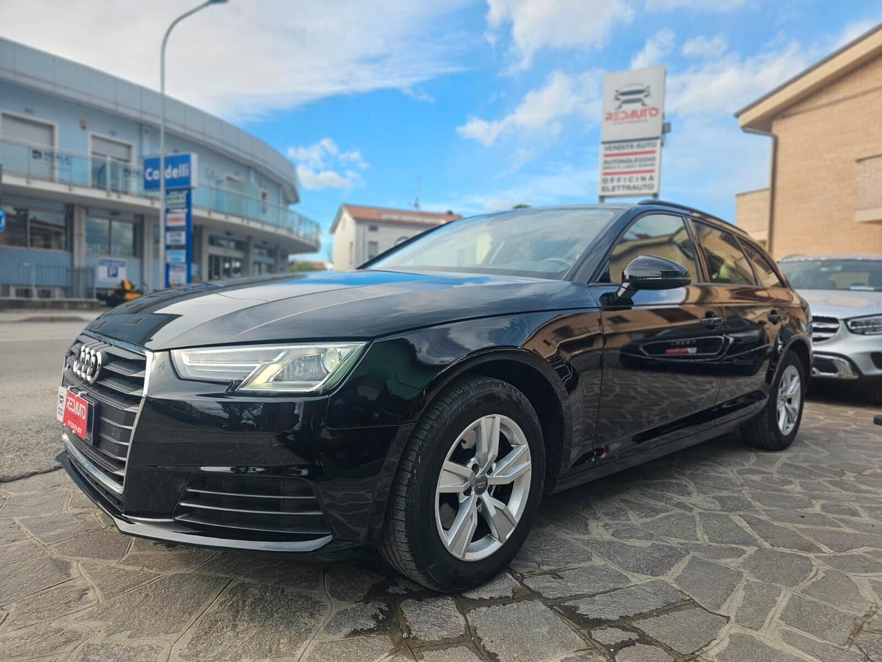 Audi A4 Avant 2.0 TDI 150 CV Business
