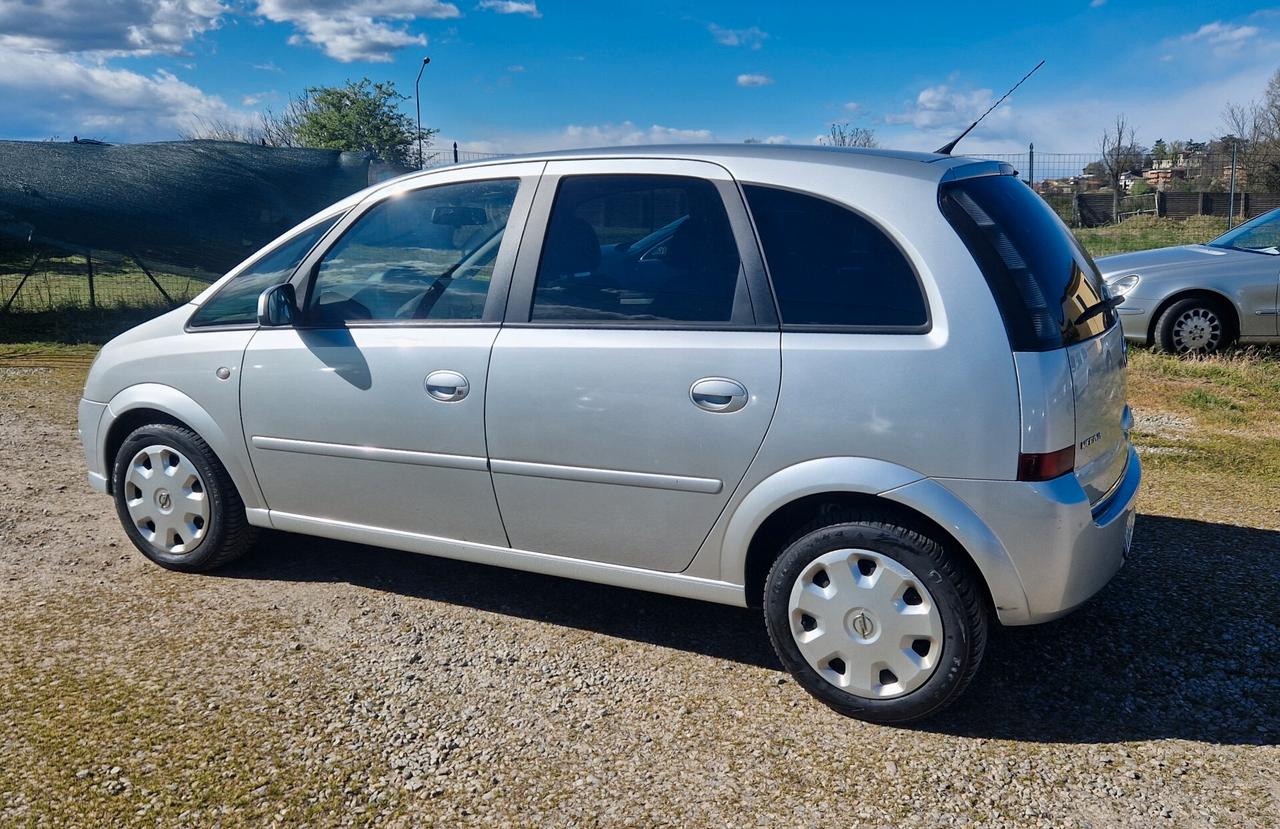 Opel Meriva 1.6 16V Cosmo