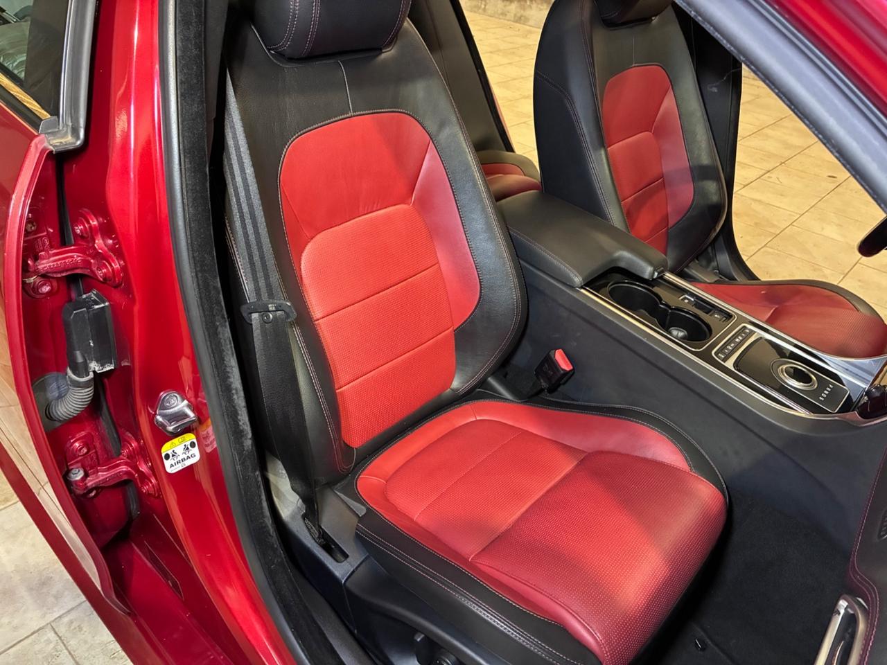 Jaguar XE 2.0 D Turbo aut. R-Sport