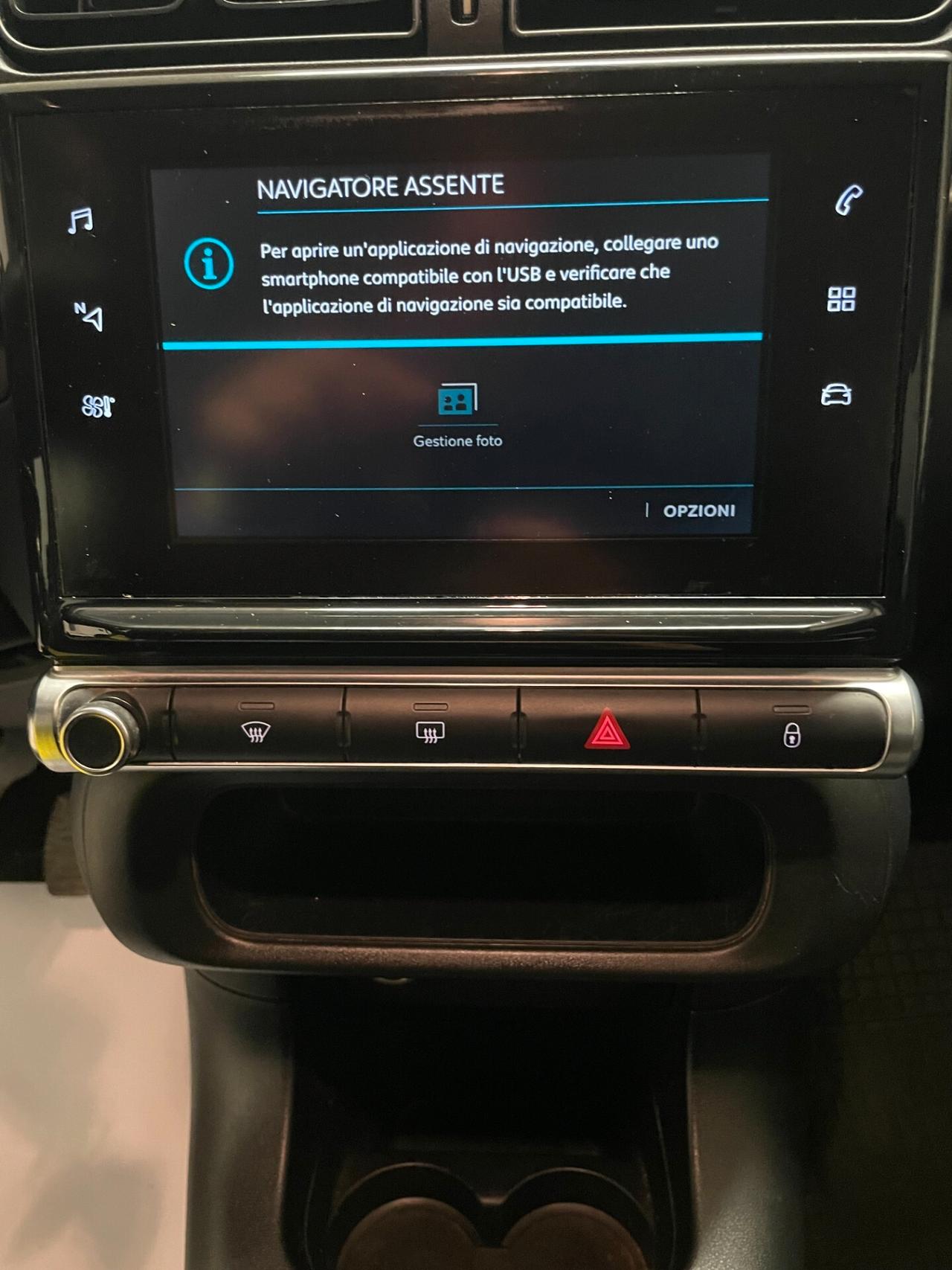 Citroen C31.2 82 CV PureTech Shine Full Cinghia+tagliando Neopatentati