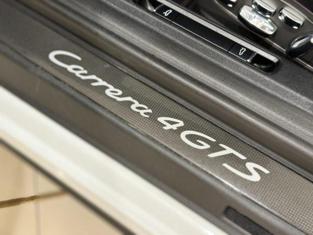 PORSCHE 911 3.0 Carrera 4 GTS Cabriolet