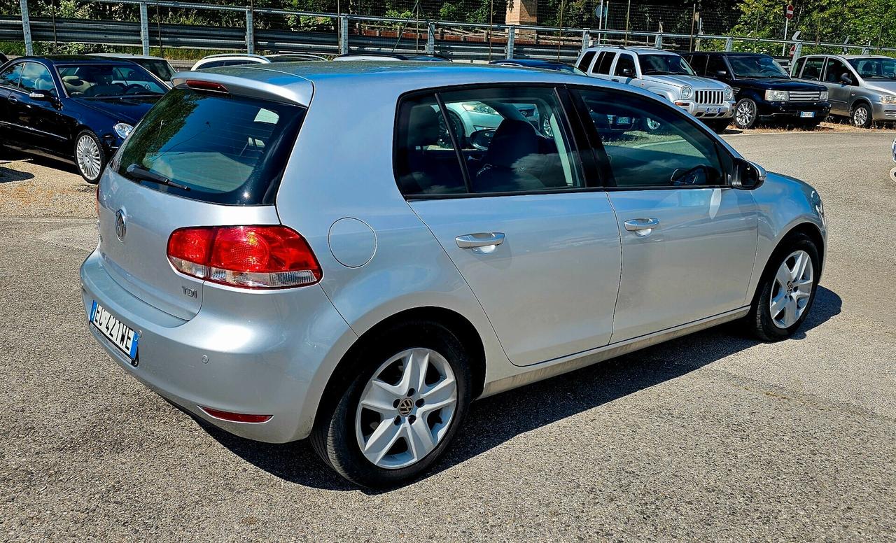 Volkswagen Golf 1.6 TDI DPF 5p. Highline