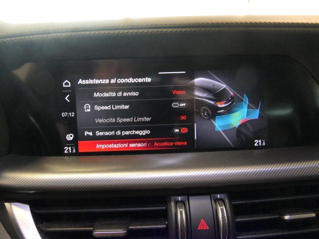 ALFA ROMEO Stelvio 2.0 Turbo 280 CV AT8 Q4 Veloce