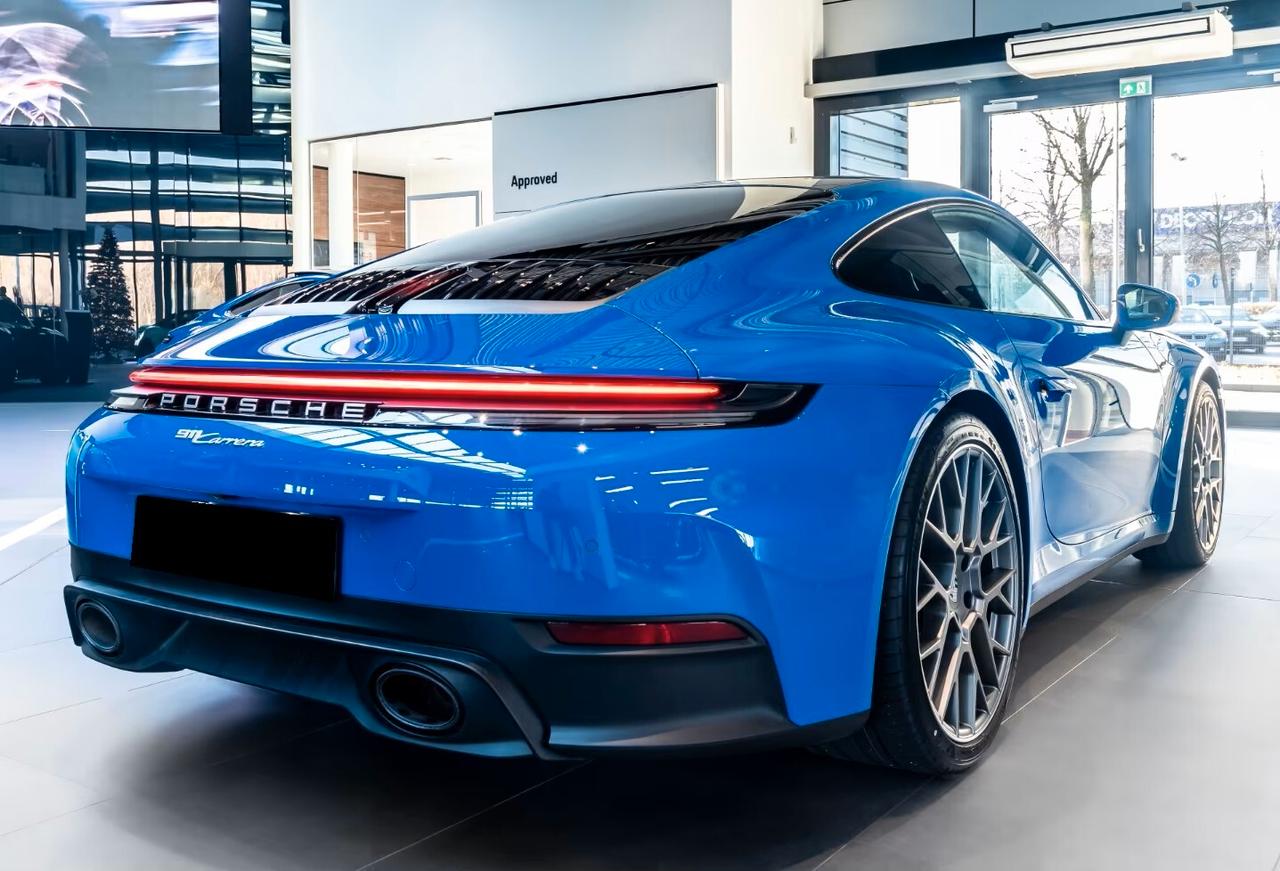 Porsche 911 Carrera