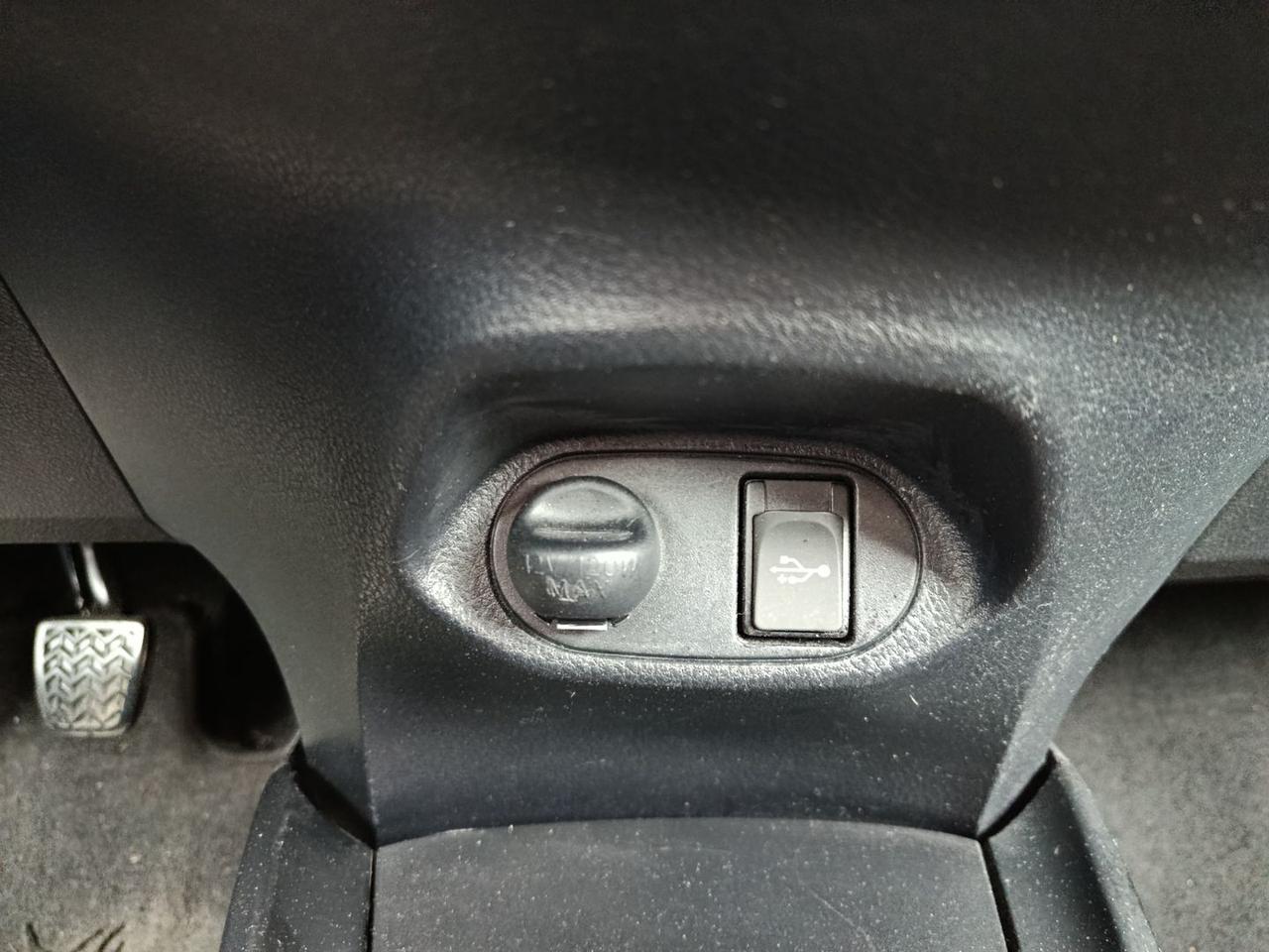 Toyota Yaris Active 1.0 VVT-i #7550