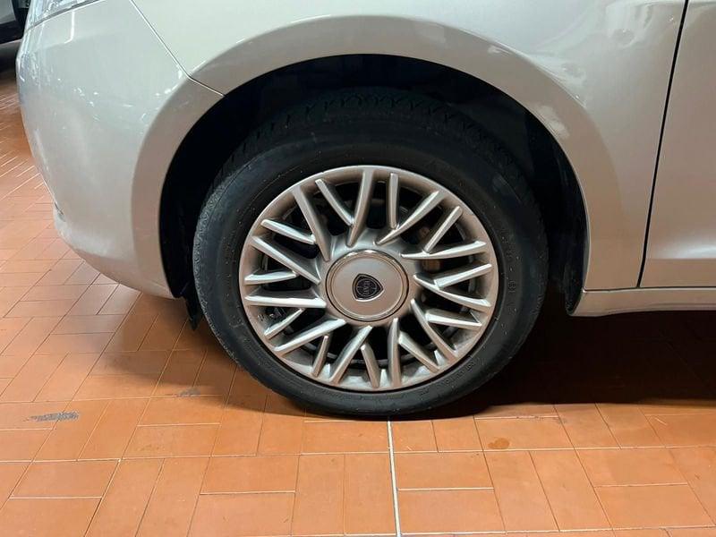 Lancia Ypsilon Ypsilon 1.2 69 CV 5 porte Gold