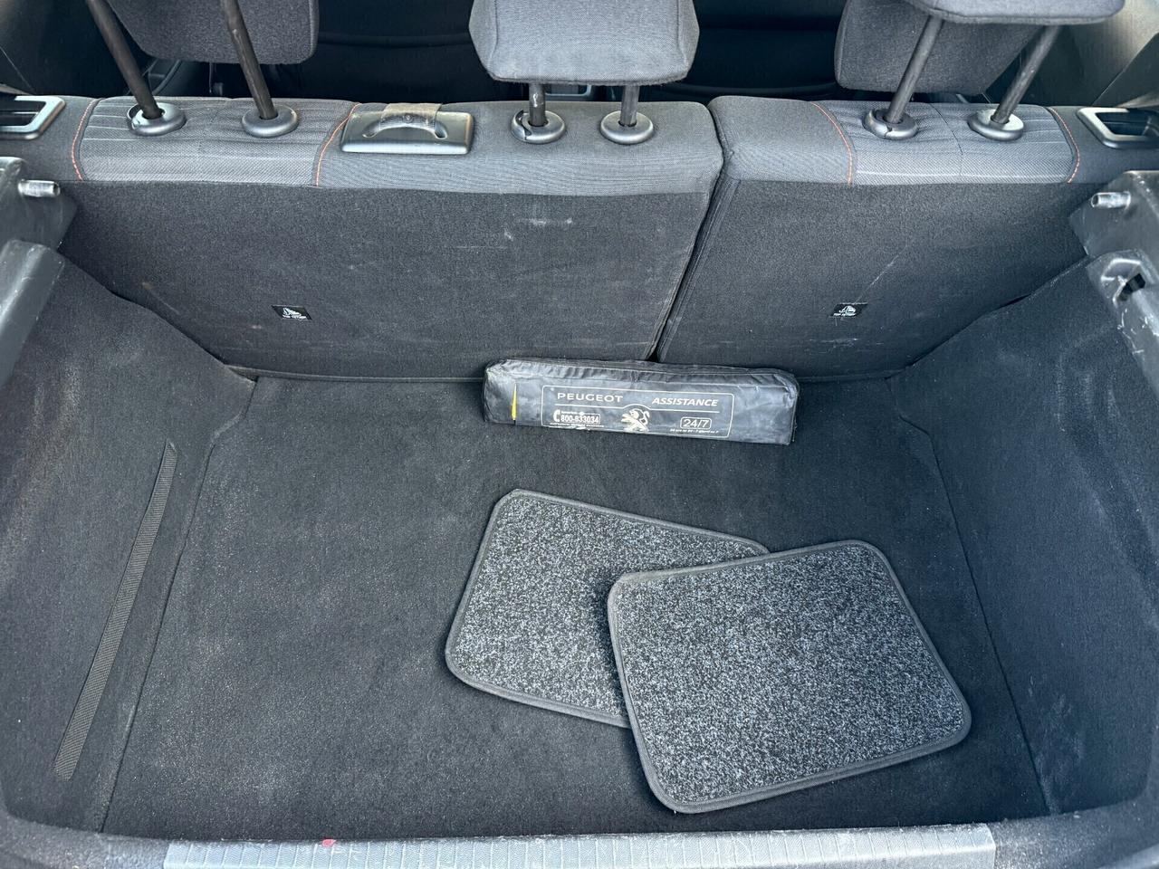 Peugeot 208 1.2 Benzina NEOPATENTATI