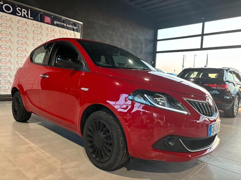 Lancia Ypsilon 1.0 Hybrid Ecochic NEOPATENTATI