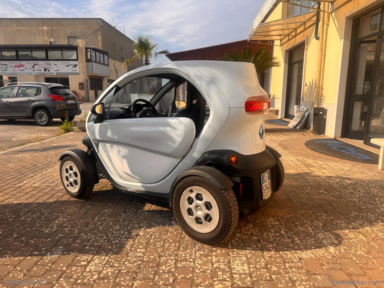RENAULT TWIZY