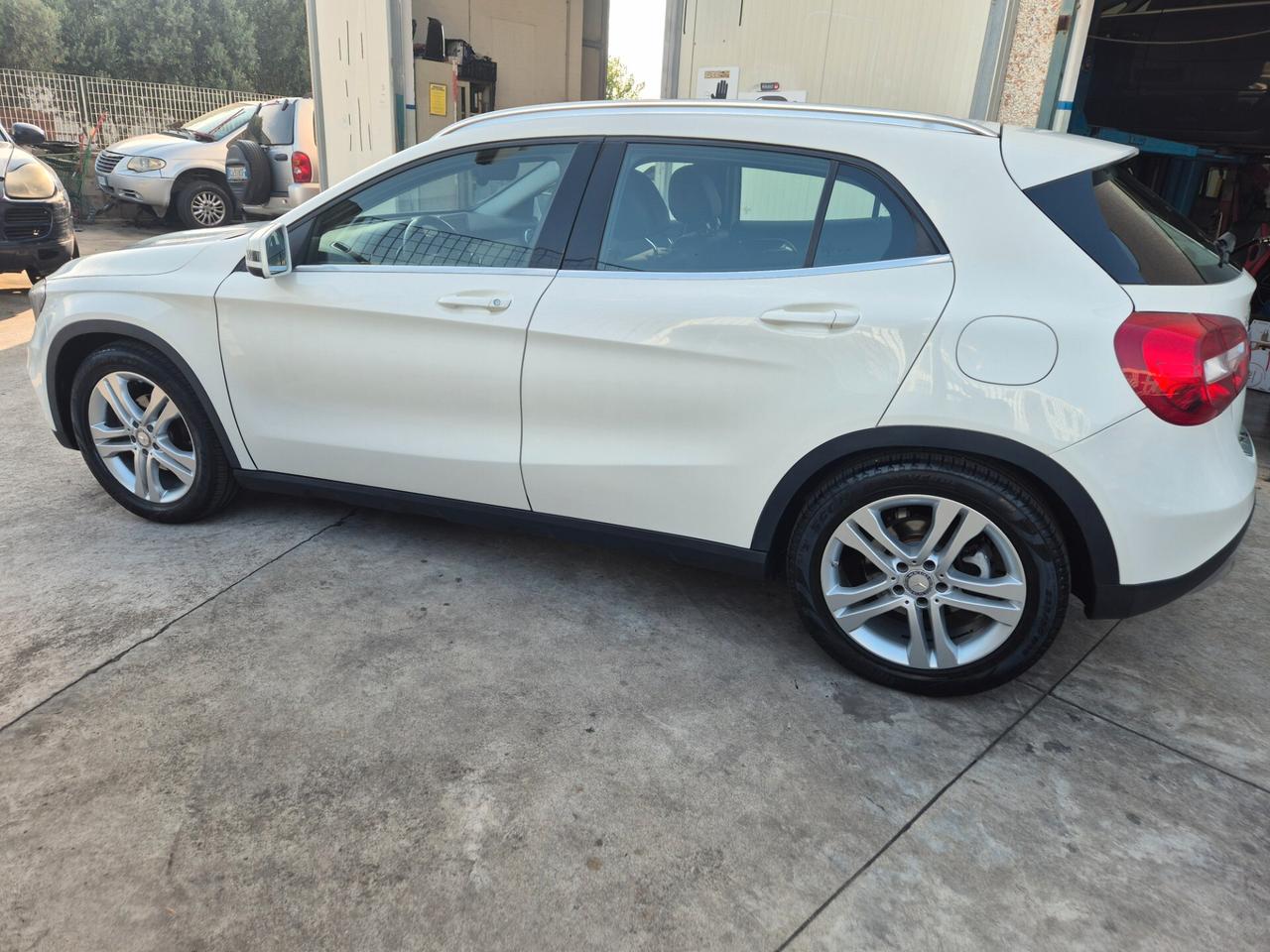 Mercedes-benz GLA 200 d