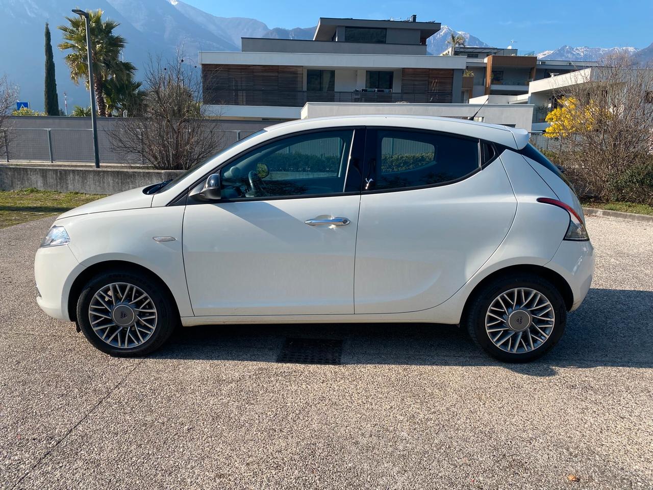 Lancia Ypsilon 1.2 69cv Platinum - IMPECCABILE !!!