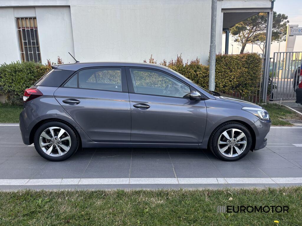 Hyundai i20 5 Porte 1.2 Login