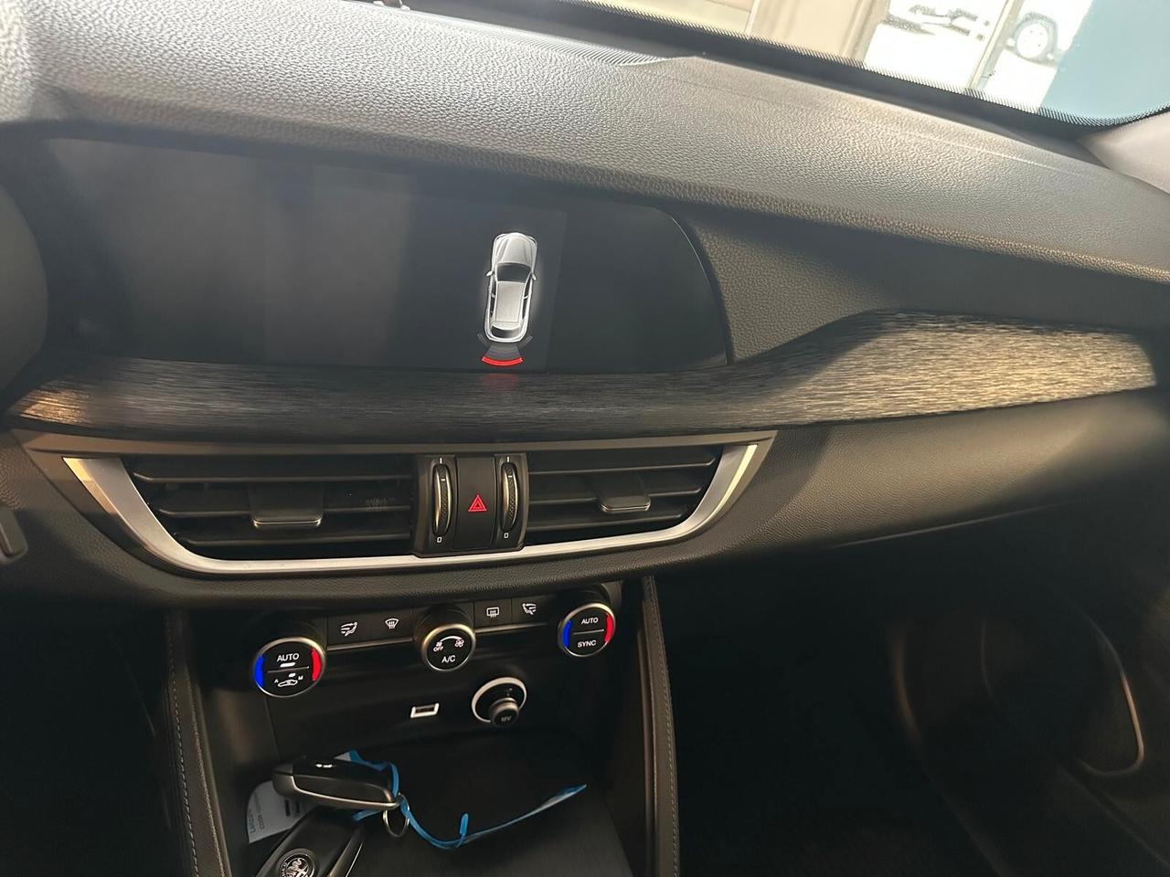 Alfa Romeo Stelvio 2.2 Turbodiesel 160 CV AT8 RWD Business