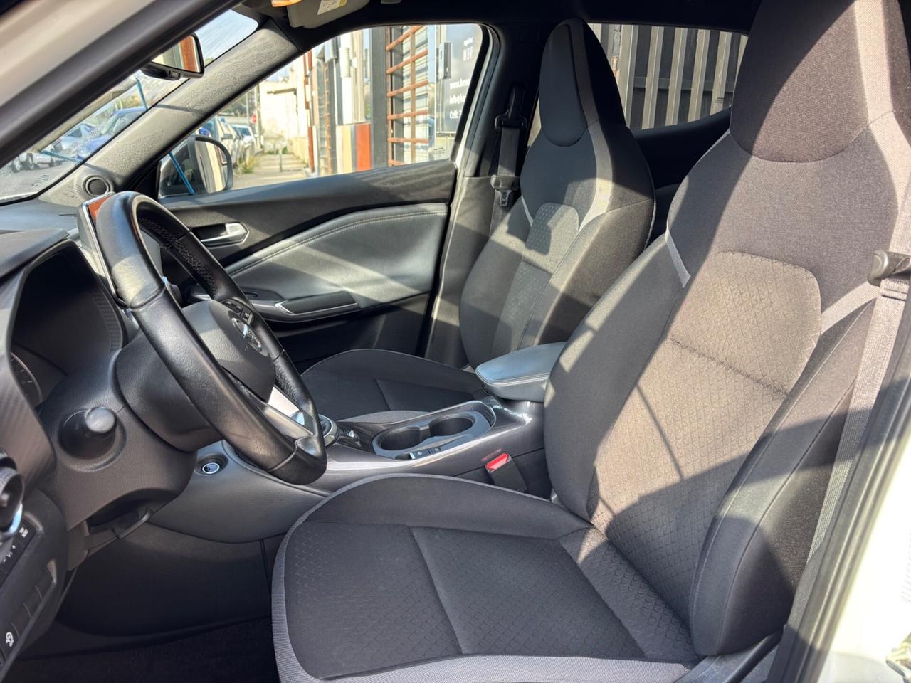 Nissan Juke 1.0 DIG-T 114 CV N-Connecta
