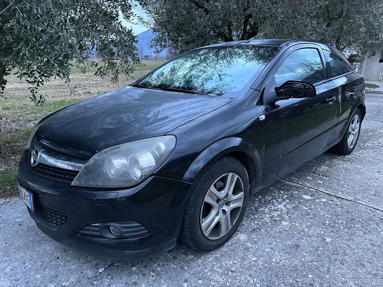 Opel Astra GTC 1.7 CDTI 110CV 3 porte Cosmo 2009