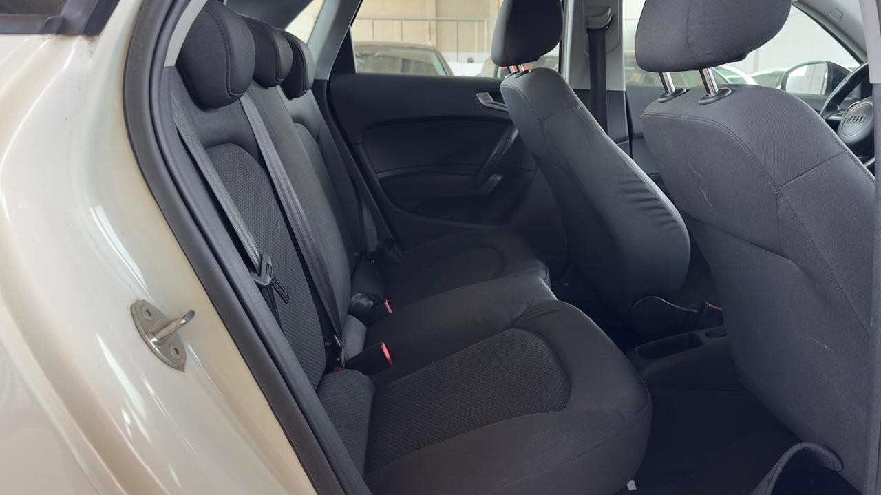 Audi A1 SPB 1.6 TDI ATTRACTION