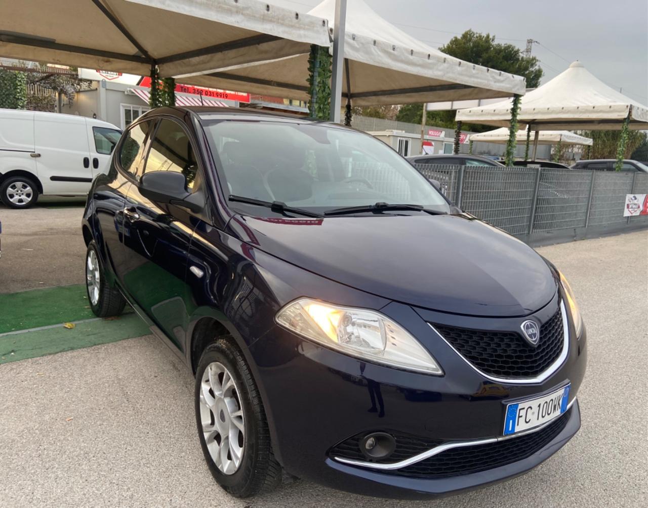 Lancia Ypsilon 0.9 85 CV Metano Platinum garanzia