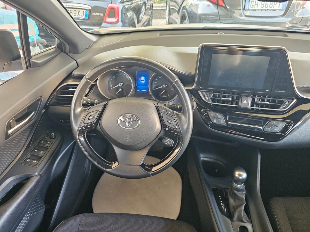 Toyota C-HR 1.8 Hybrid E-CVT Business
