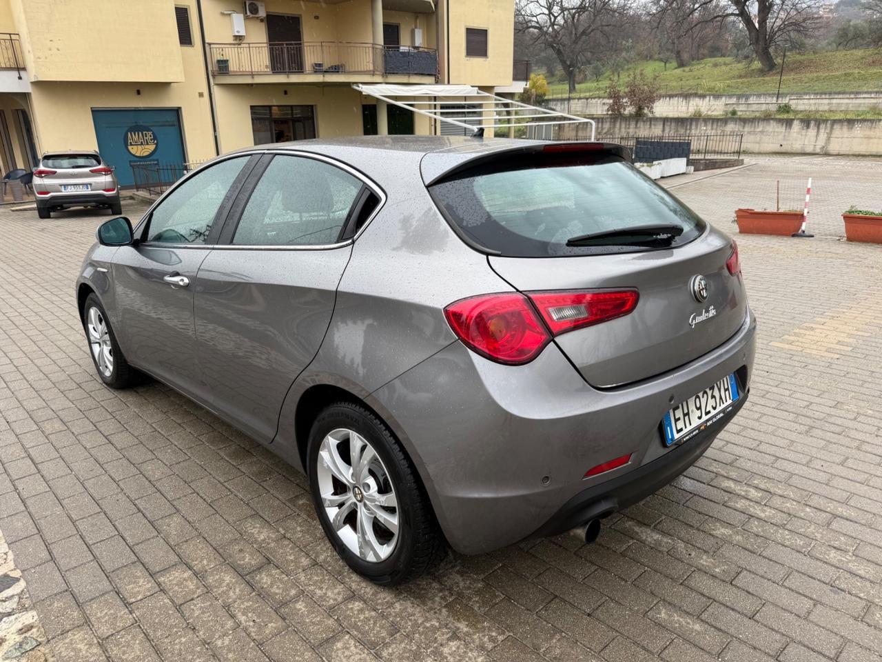 Alfa Romeo Giulietta 1.6 JTDm-2 105 CV Exclusive