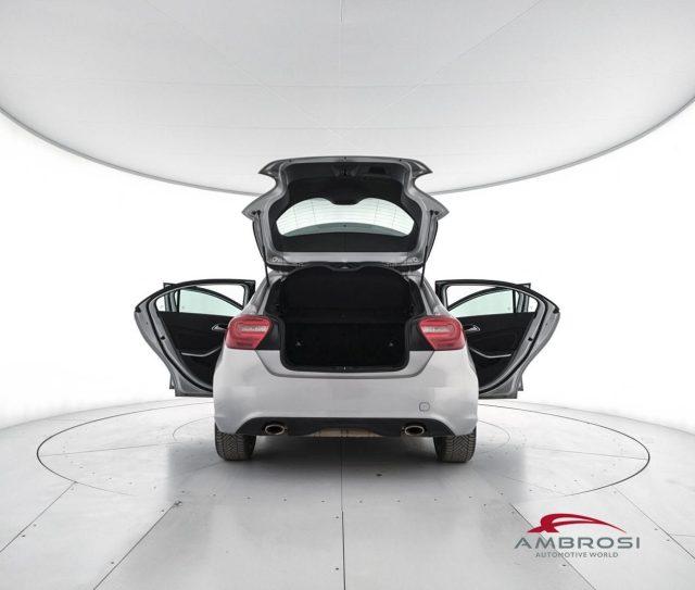 MERCEDES-BENZ CLA sse A 180 CDI Automatic Sport