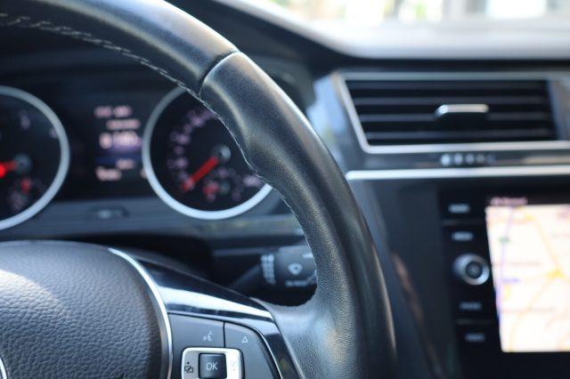VOLKSWAGEN Tiguan 2.0 TDI SCR 4MOTION Navi RADAR ACC App Connect E6D