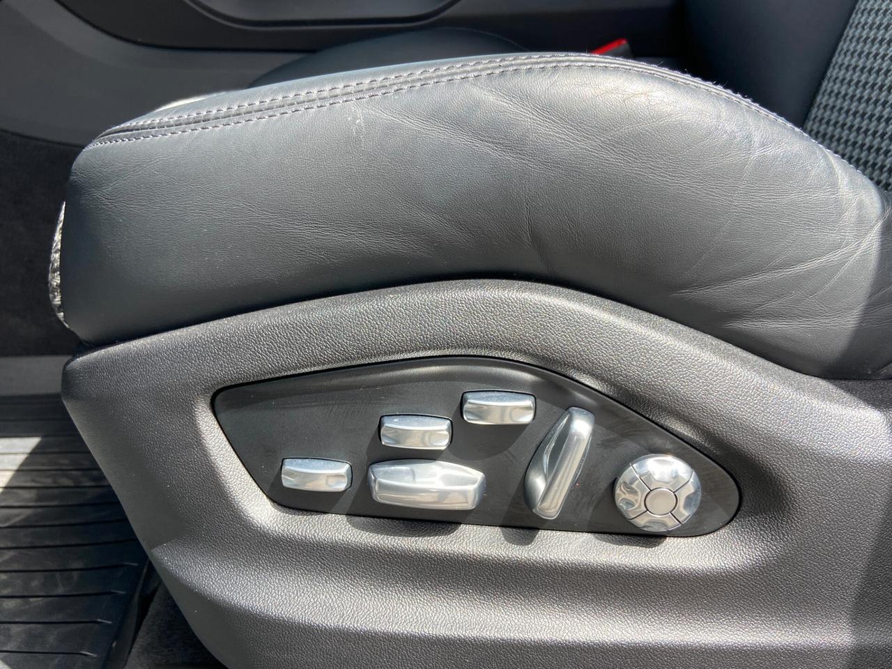 Porsche Cayenne Coupe 4.0 GTS tiptronic