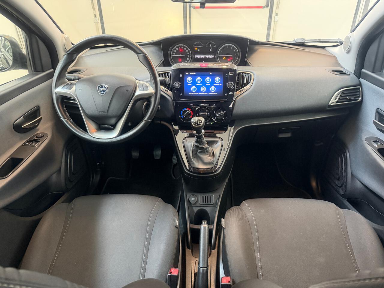 Lancia Ypsilon 1.0 FireFly 5 porte Posti S&S Hybrid Ecochic Gold