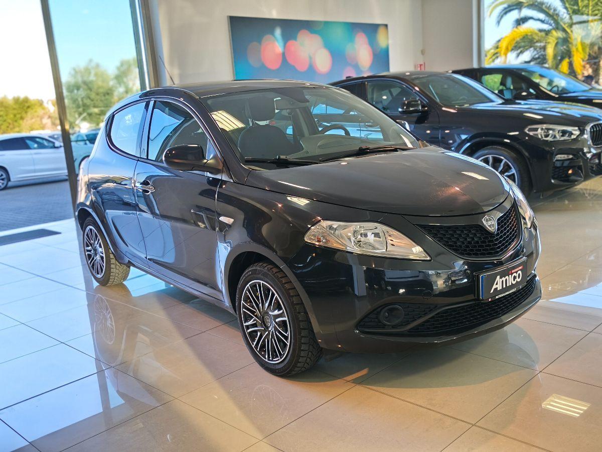 LANCIA Ypsilon 1.2 69 CV 5p. Platinum Black