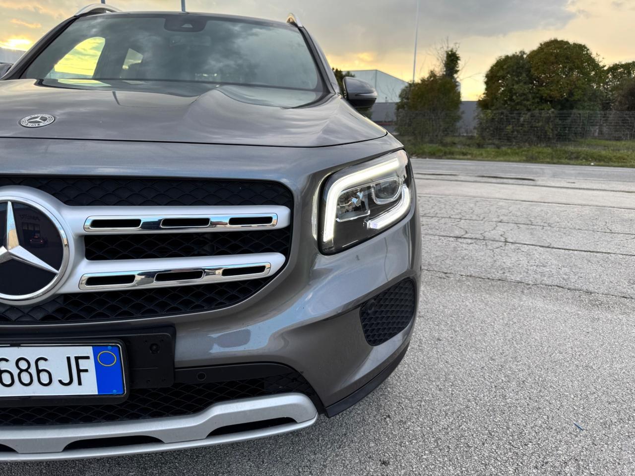 MERCEDES GLB 180d Sport - Luci Ambient Navi 18