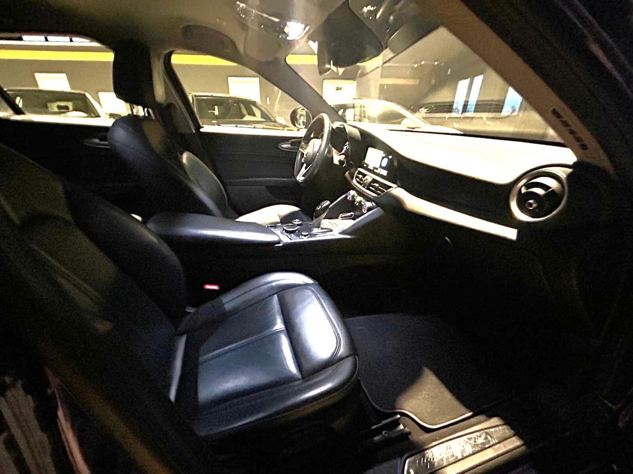 Alfa Romeo Giulia 2.2 Turbodiesel 160 CV AT8 Super X OPERATORI DEL SETTORE