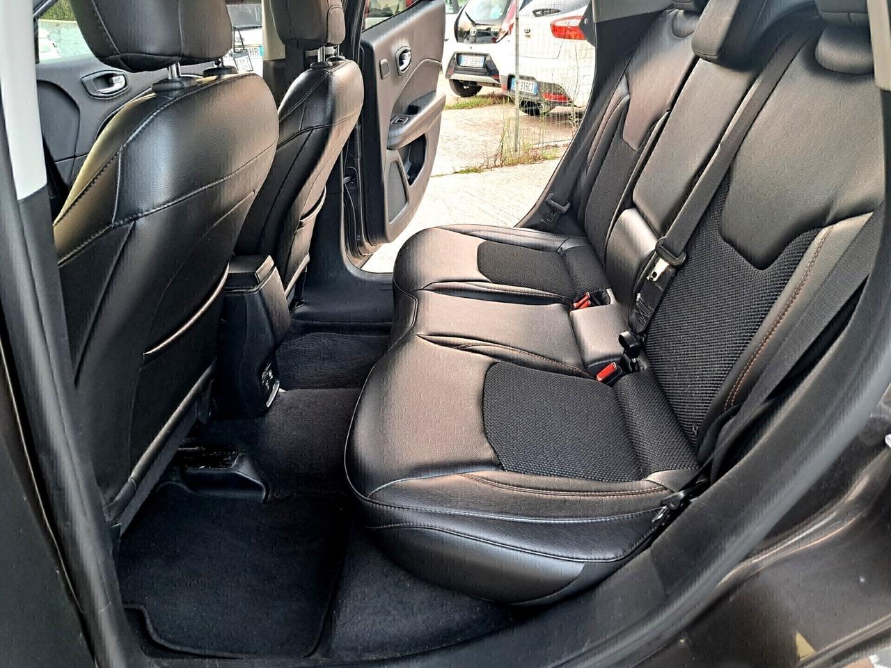 Jeep Compass 1.6 Multijet II 2WD LIMITED 110000km