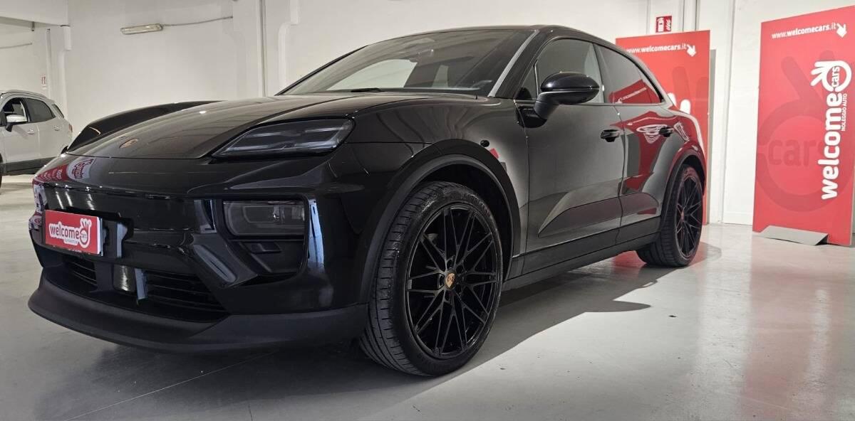Porsche Macan 4