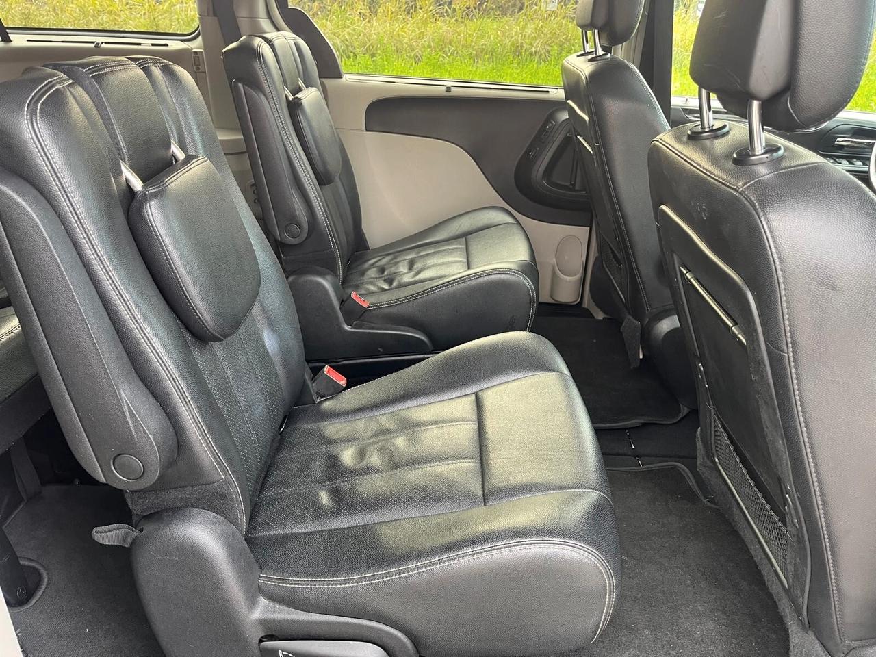 Lancia Voyager 2.8 Turbodiesel 163 CV