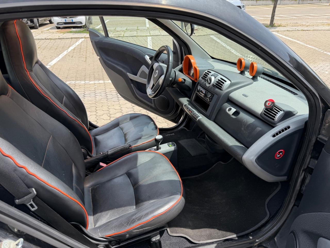 Smart Fortwo 1.0mhd 71cv km 49.000 - 2009 automatico