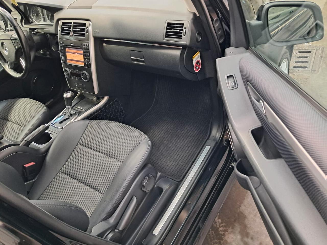 Mercedes-benz B 200 CDI Premium