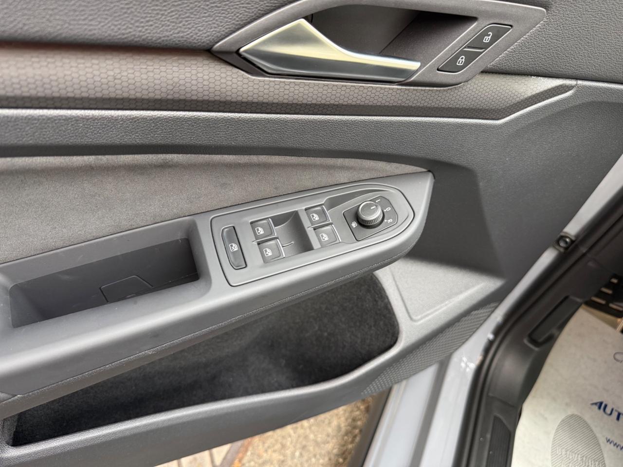 Volkswagen Golf GTI 2.0 TSI DSG PERFORMANCE
